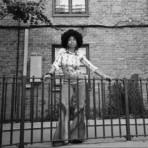 Meet your Posher, Simone